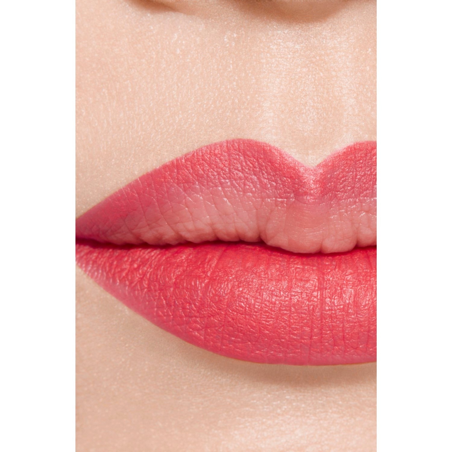 LÁPIZ CONTORNO DE LABIOS DE LARGA DURACIÓN